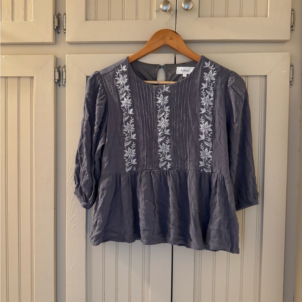 Boheme Gray Blouse with White Embroidery